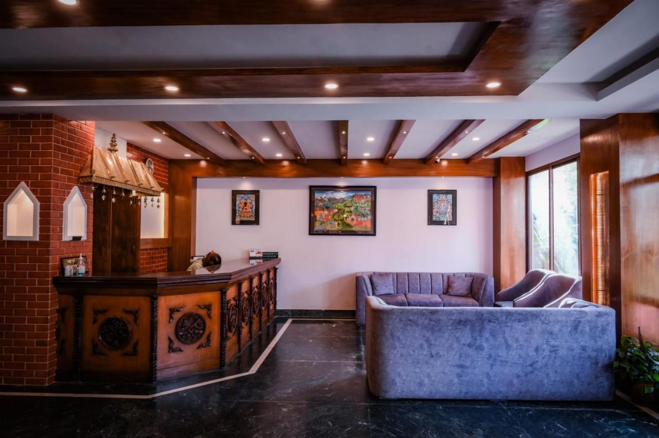 Kathmandu Prince Hotel エクステリア 写真
