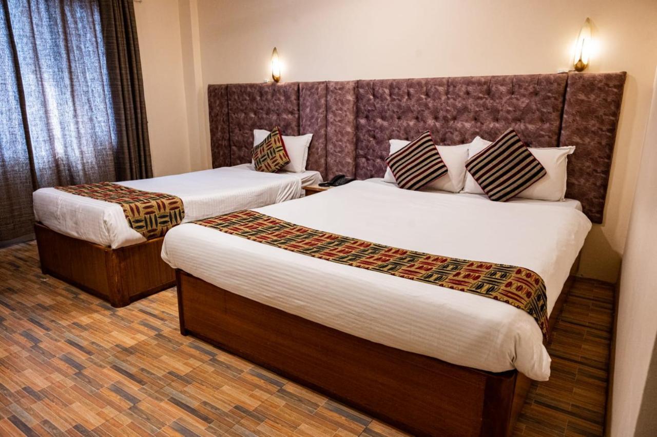 Kathmandu Prince Hotel エクステリア 写真