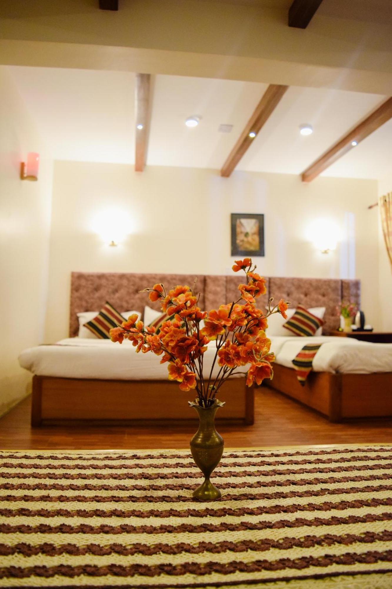 Kathmandu Prince Hotel エクステリア 写真