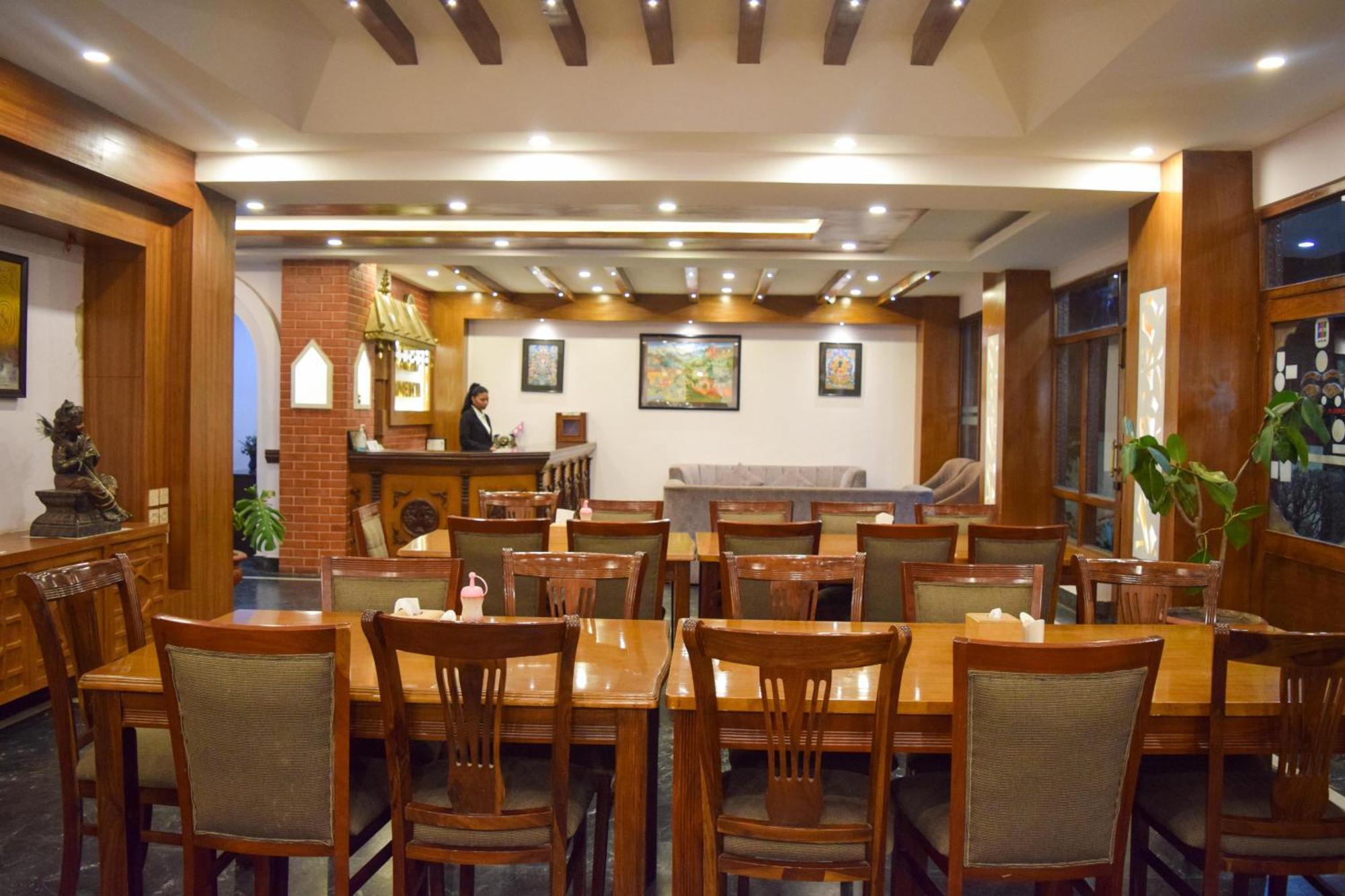 Kathmandu Prince Hotel エクステリア 写真