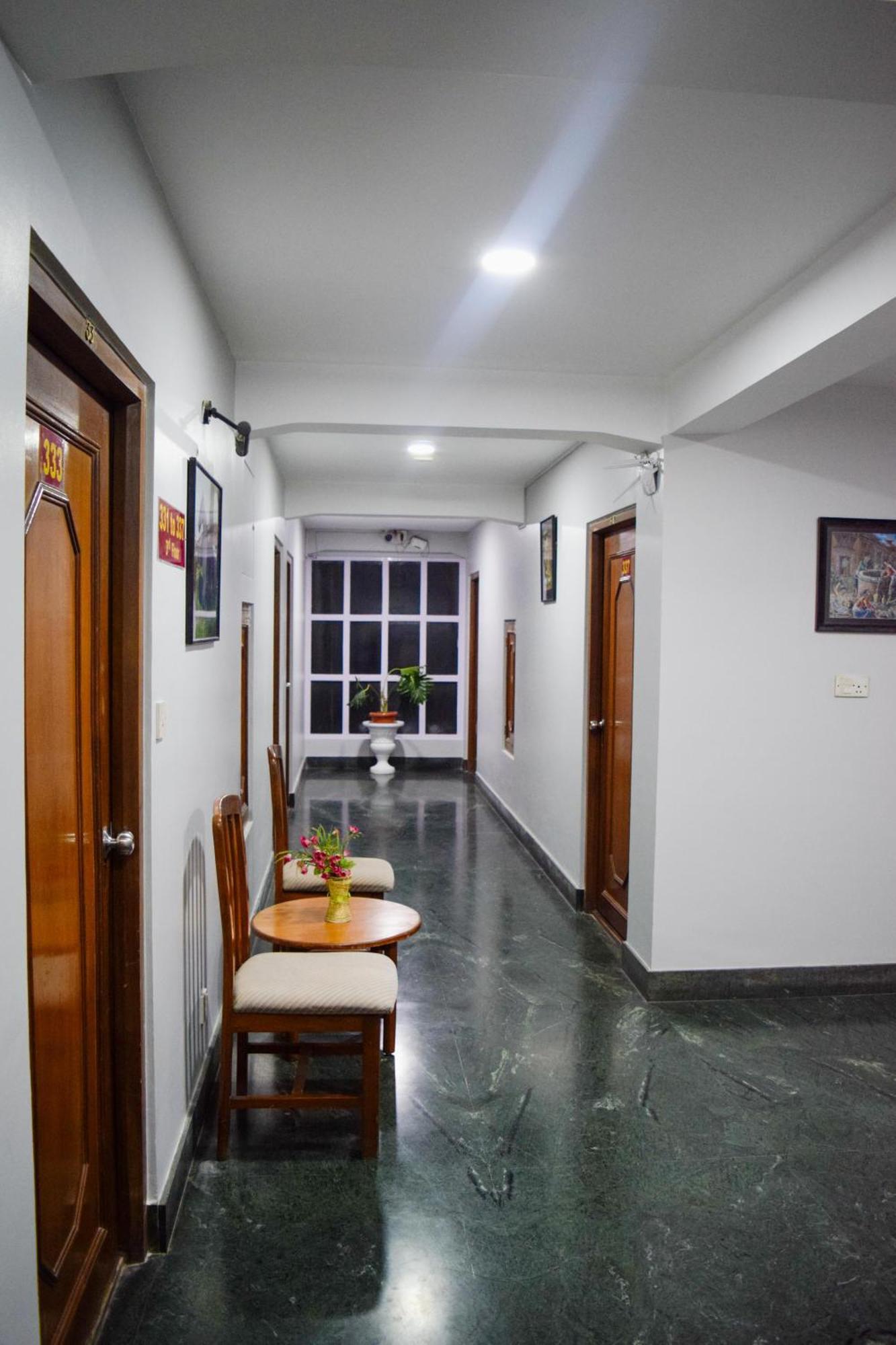 Kathmandu Prince Hotel エクステリア 写真