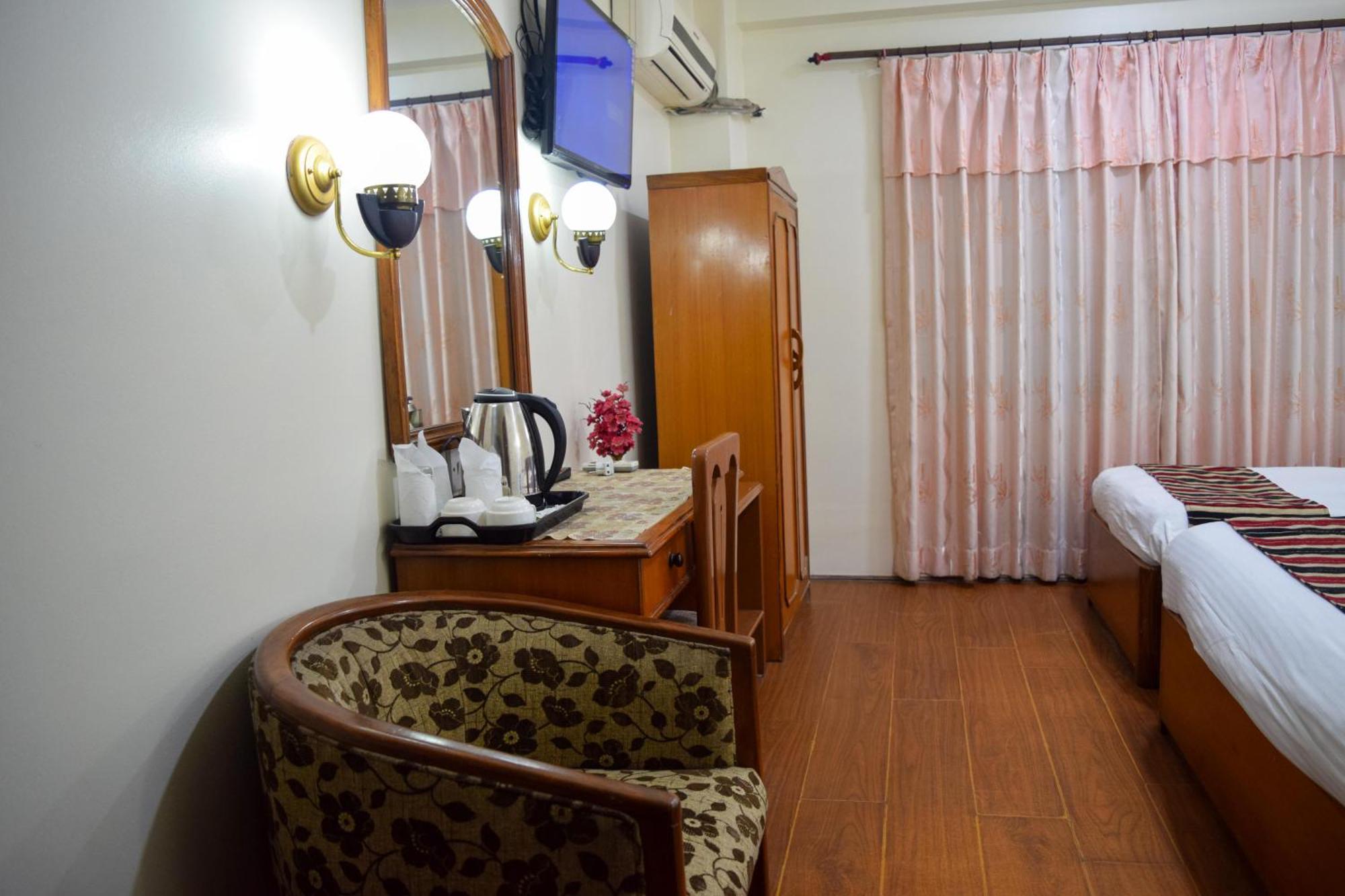 Kathmandu Prince Hotel エクステリア 写真